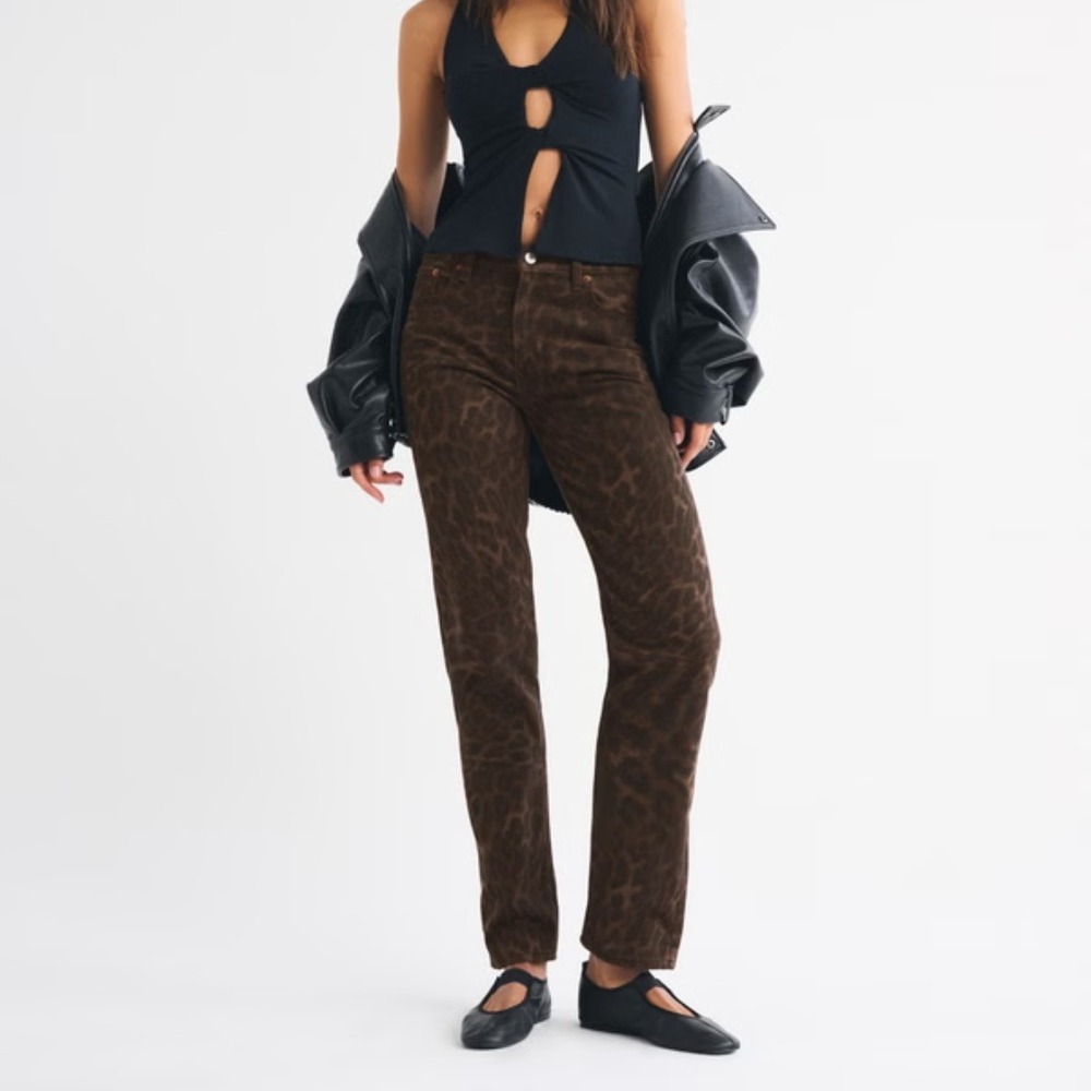 Abercrombie | Mid Rise 90s Straight Leopard Print Denim Jeans